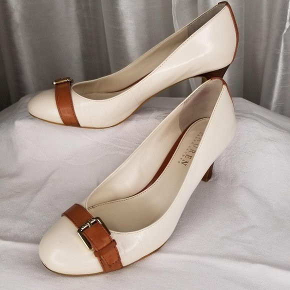 Lauren Ralph Lauren Round Toe Heels (size 7.5B) Classic style. - Picture 7 of 7